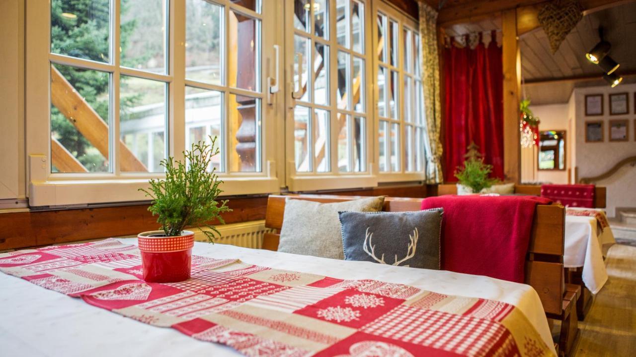 Landhotel Untere Kapfenhardter Muehle Unterreichenbach Exteriör bild