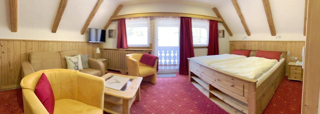 Landhotel Untere Kapfenhardter Muehle Unterreichenbach Exteriör bild