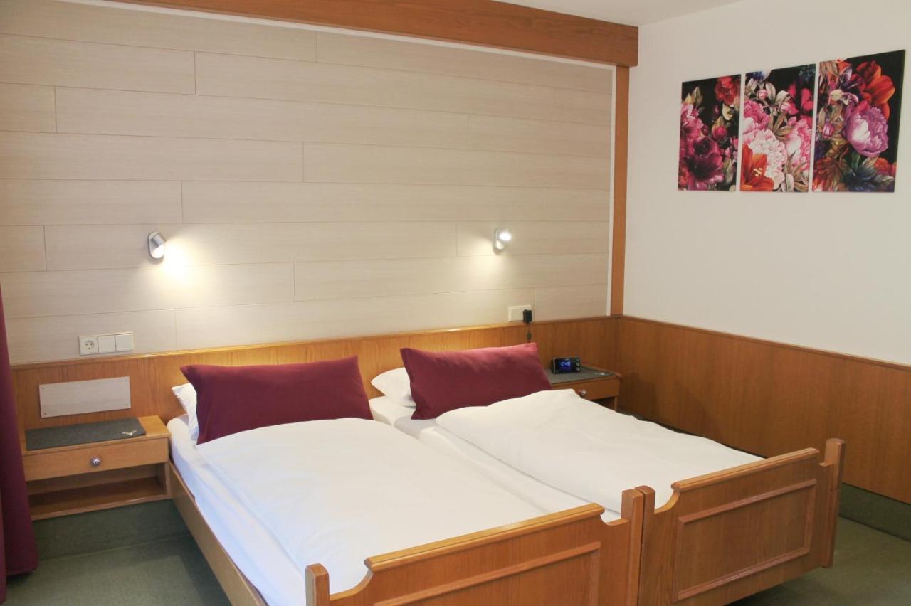 Landhotel Untere Kapfenhardter Muehle Unterreichenbach Exteriör bild