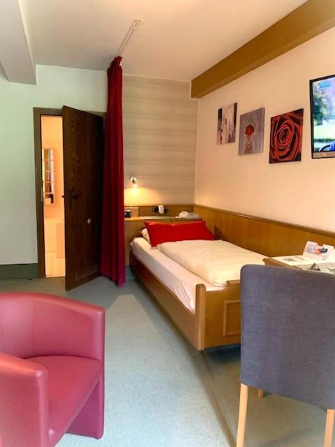 Landhotel Untere Kapfenhardter Muehle Unterreichenbach Exteriör bild