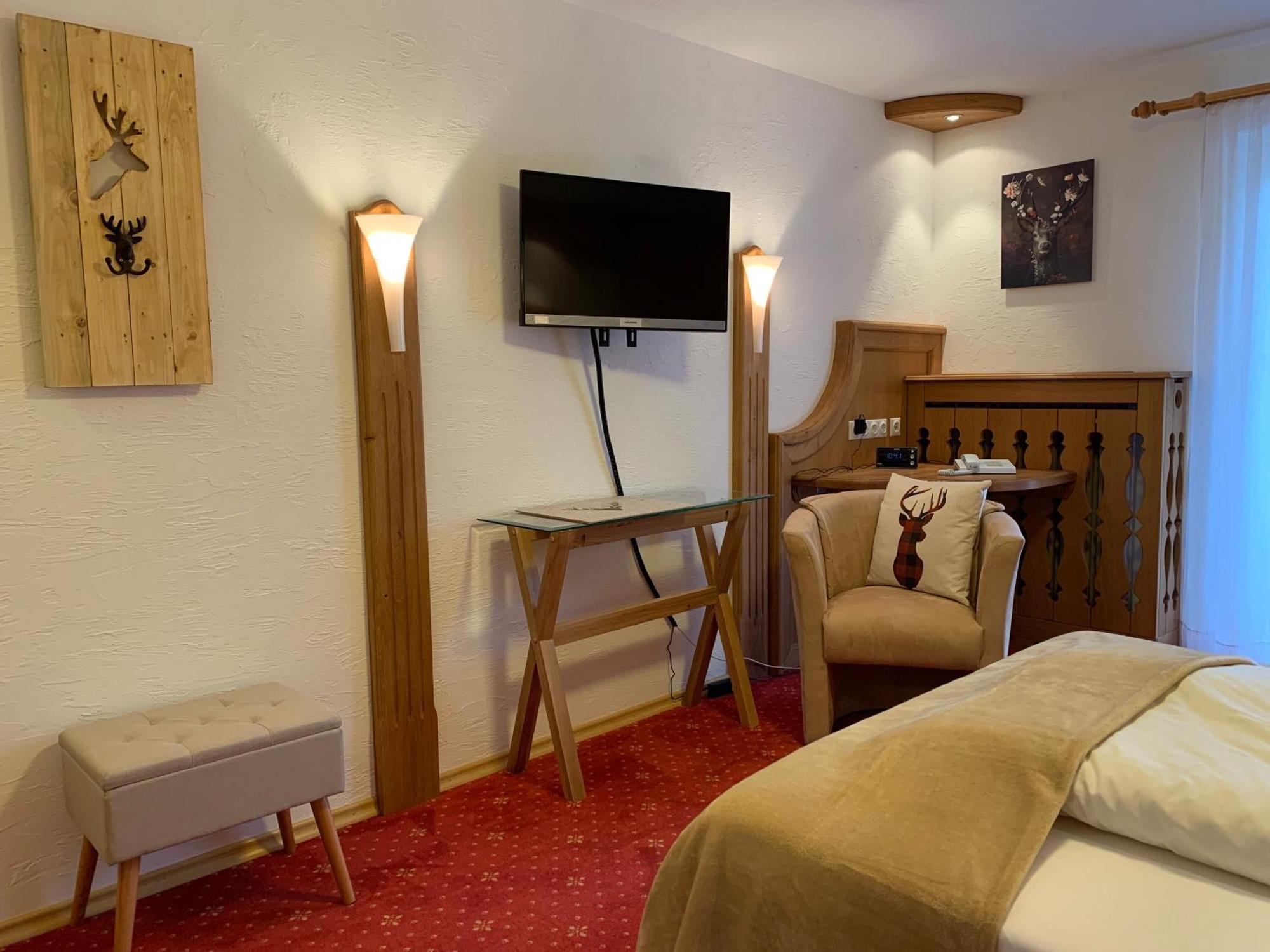 Landhotel Untere Kapfenhardter Muehle Unterreichenbach Exteriör bild